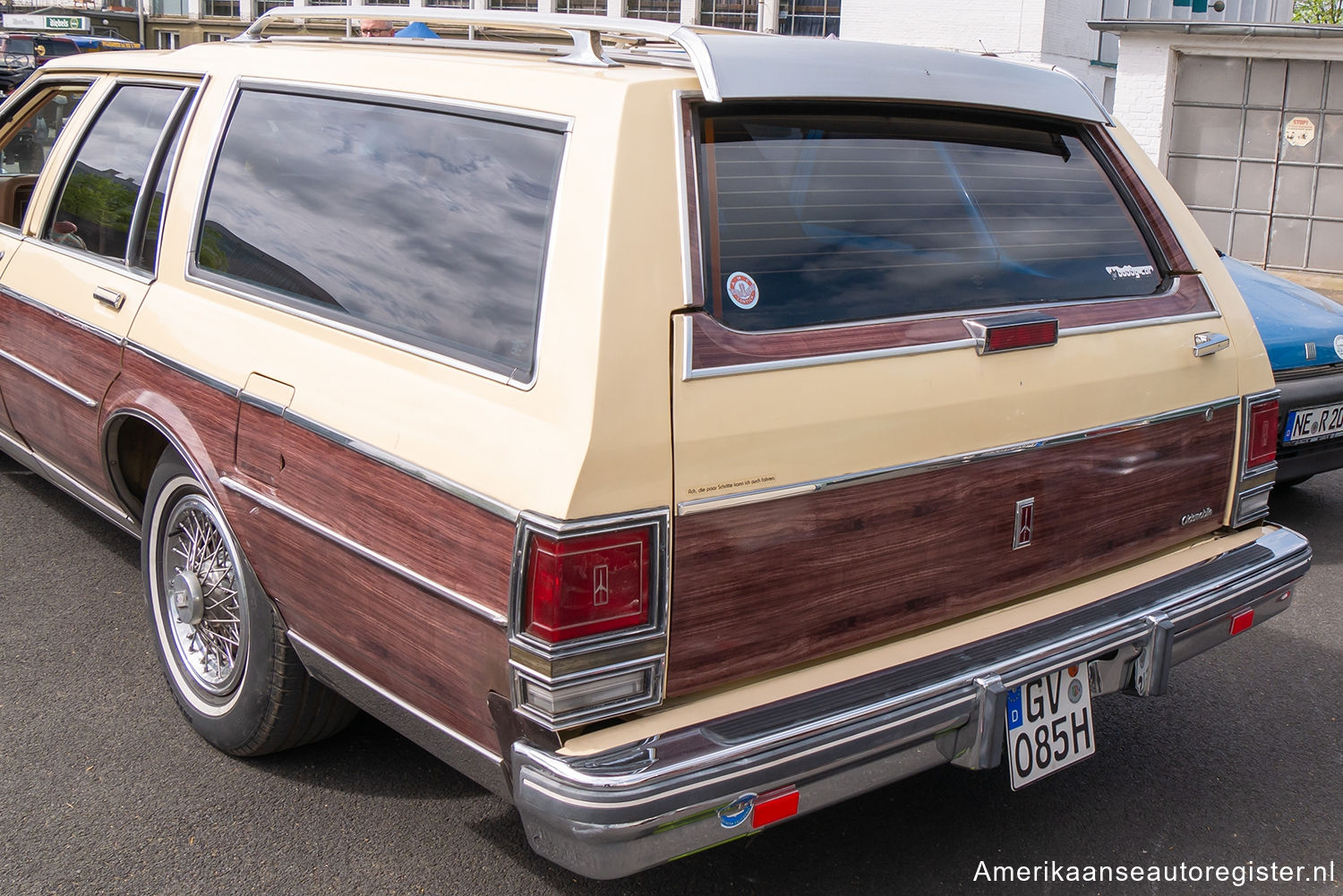 Oldsmobile Custom Cruiser uit 1986